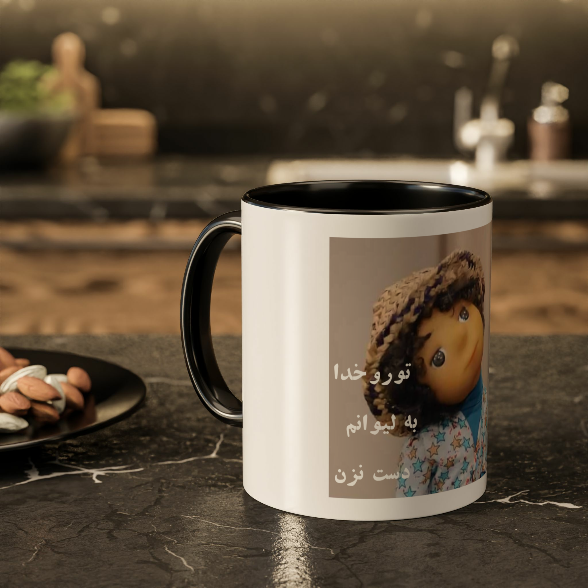 ماگ طرحه بچه مهمونیزمینه ۲ - رنگ مشکی5