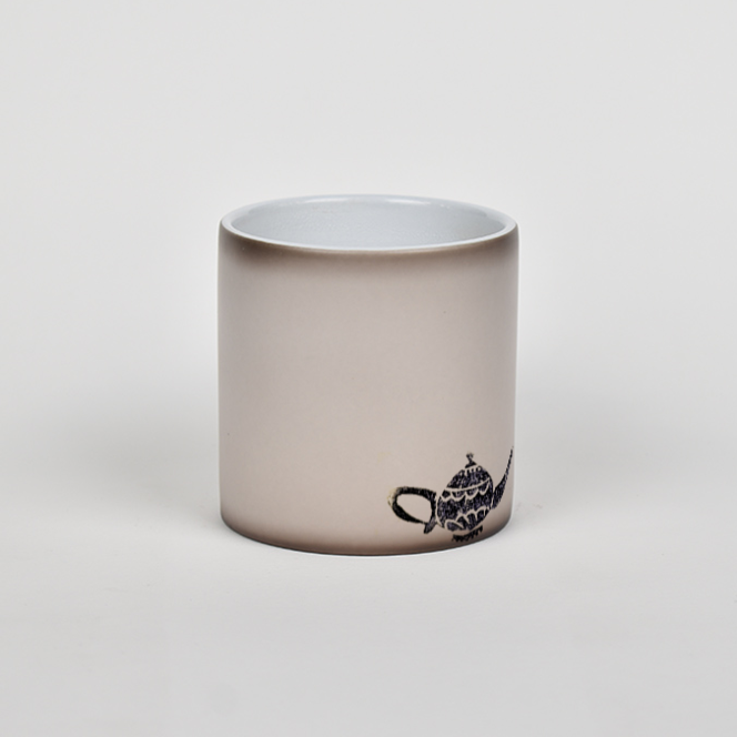 ماگ حرارتی چراغ جادونمای روبرو2