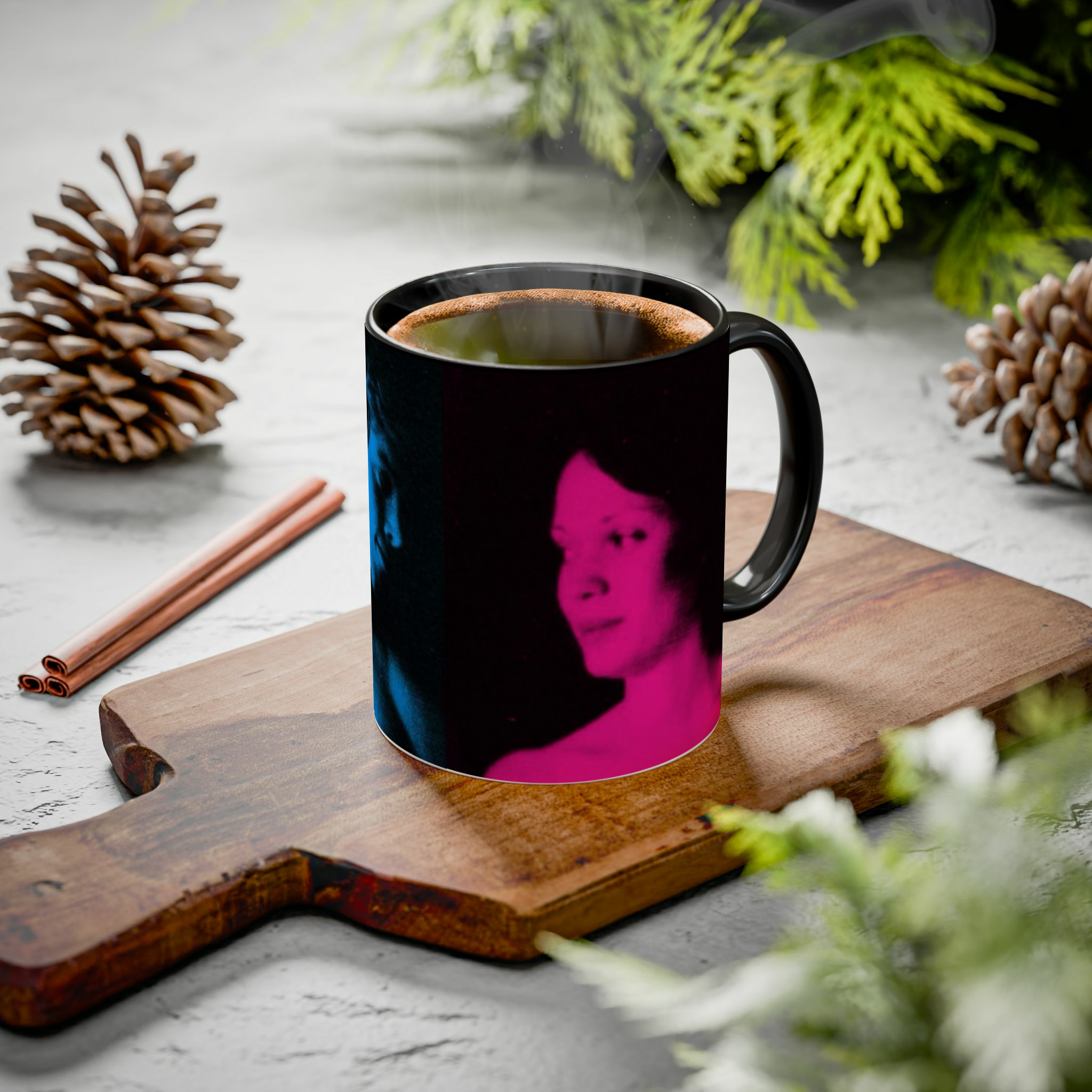 ماگ طرح تیوی گرلزمینه ۱ - رنگ مشکی3