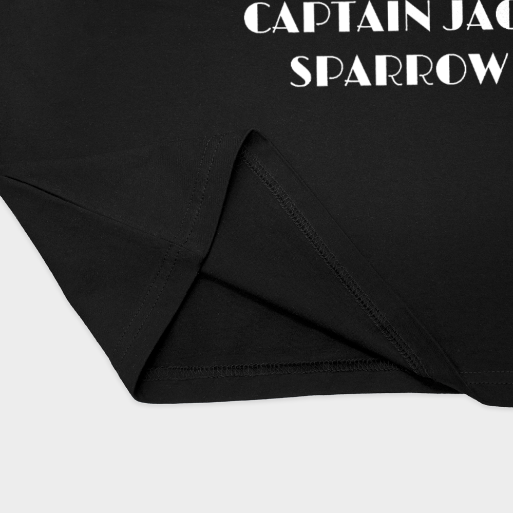تیشرت کاپیتان جک اسپارو Captain Jack Sparrowنمای نزدیک پایین لباس - رنگ مشکی2