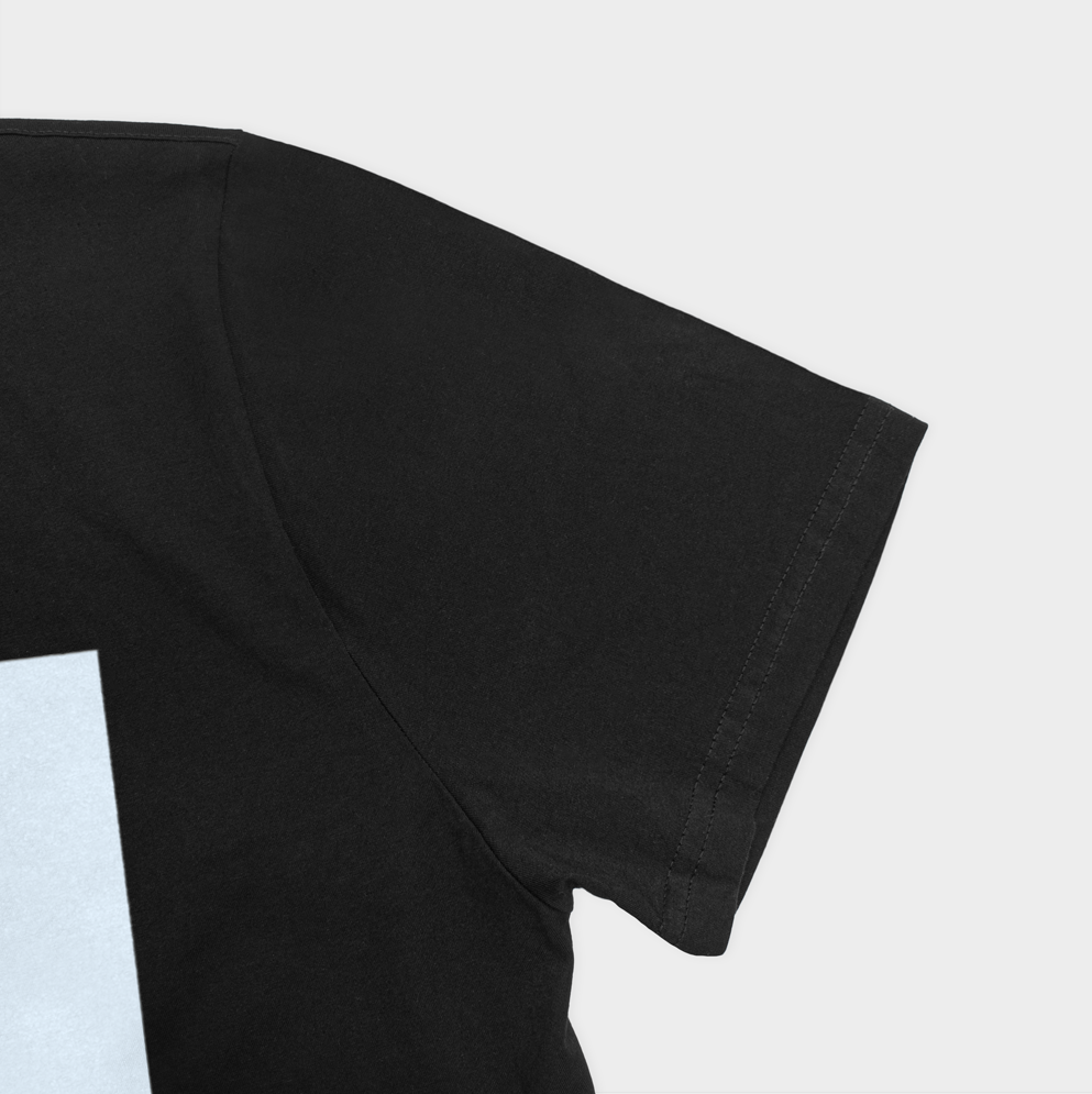 تیشرت با طرح stitchنمای نزدیک آستین چپ - رنگ مشکی3