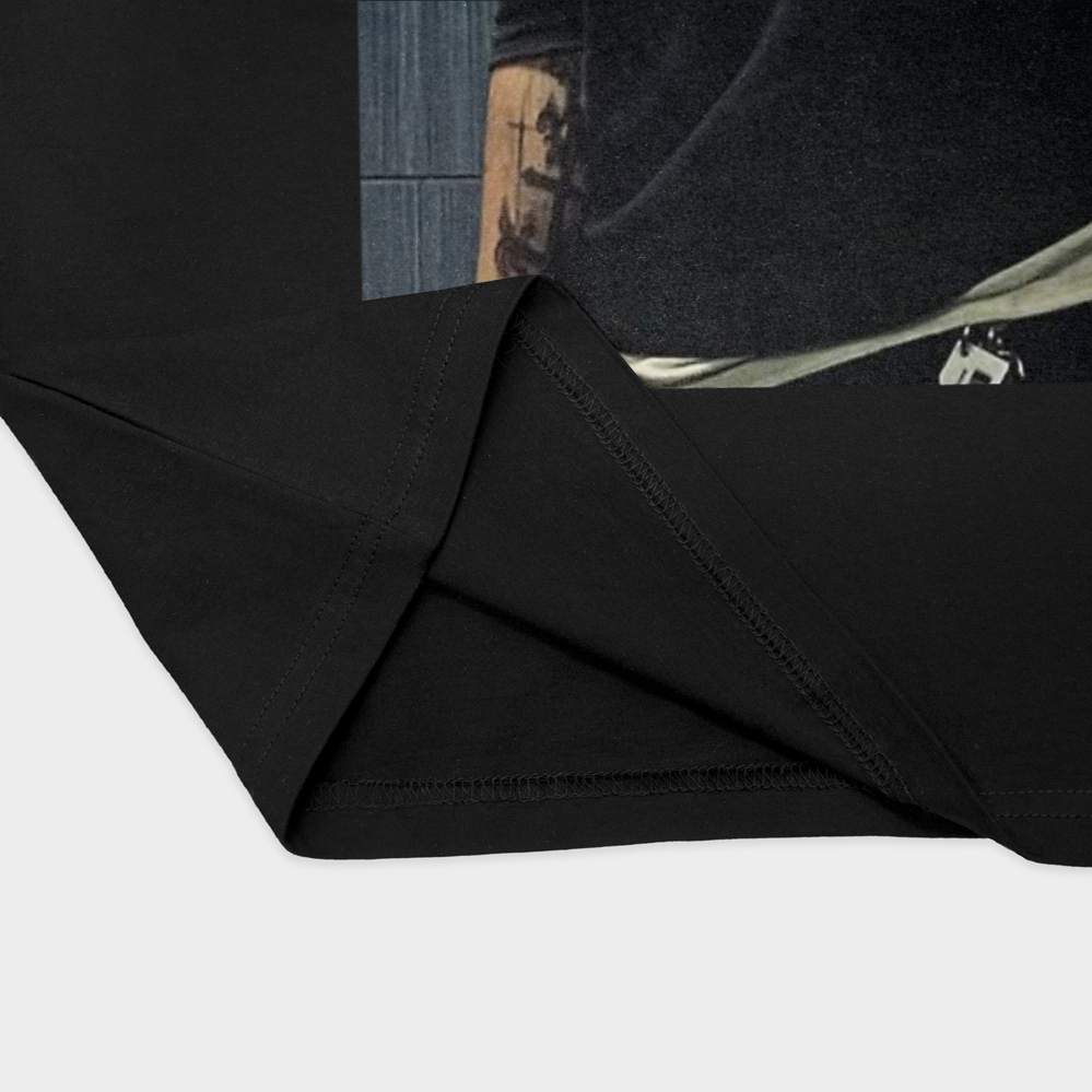 Grill T-Shirtنمای نزدیک پایین لباس - رنگ مشکی2