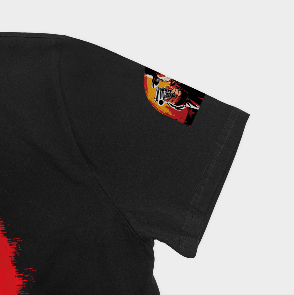 تیشرت طرح red deadنمای نزدیک آستین چپ - رنگ مشکی2