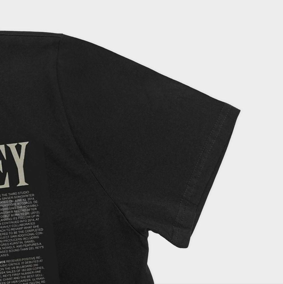 تیشرت Lana Del Rey collectionنمای نزدیک آستین چپ - رنگ مشکی3