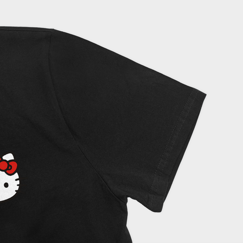 تیشرت Hello kittyنمای نزدیک آستین چپ - رنگ مشکی4