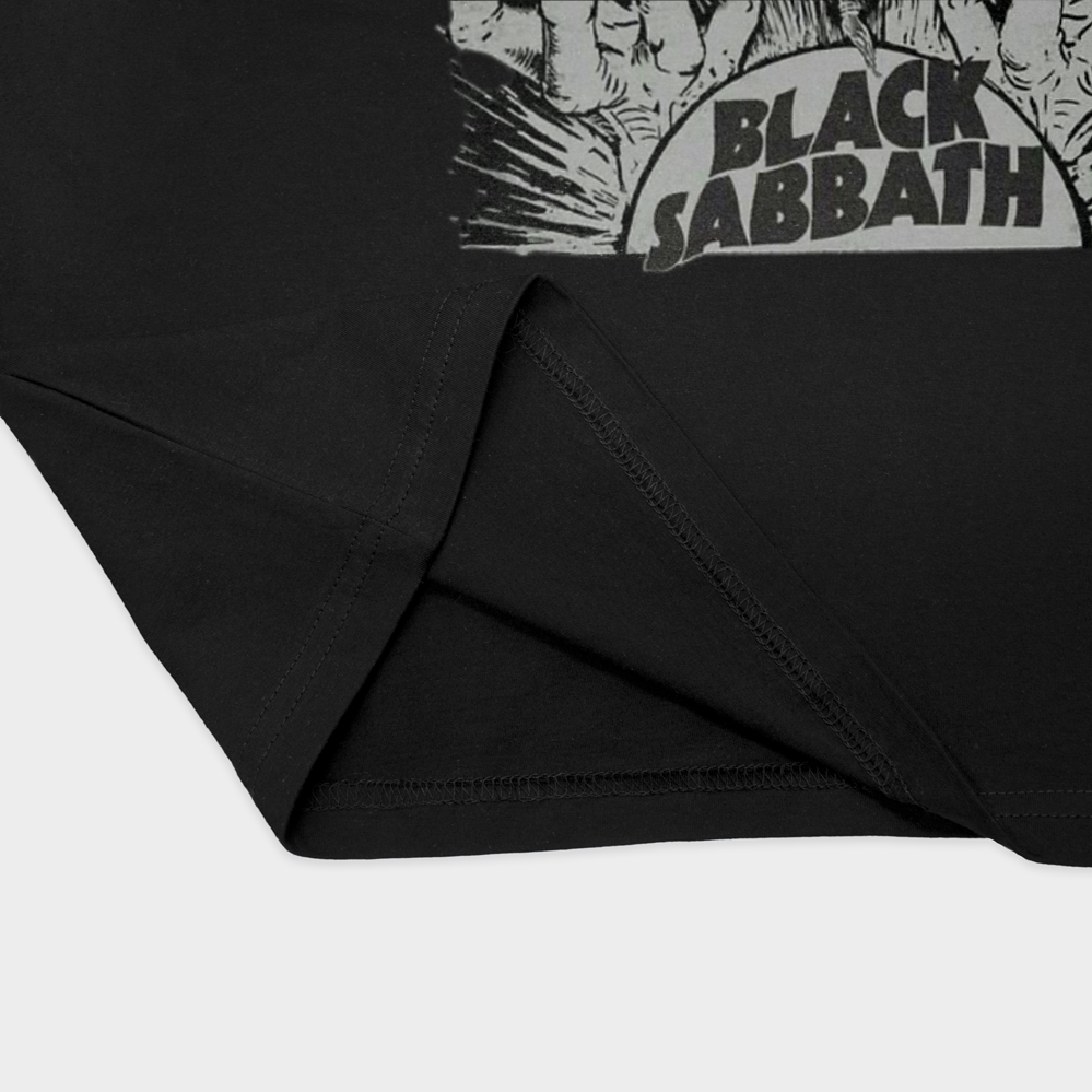 Black Sabbathنمای نزدیک پایین لباس - رنگ مشکی2