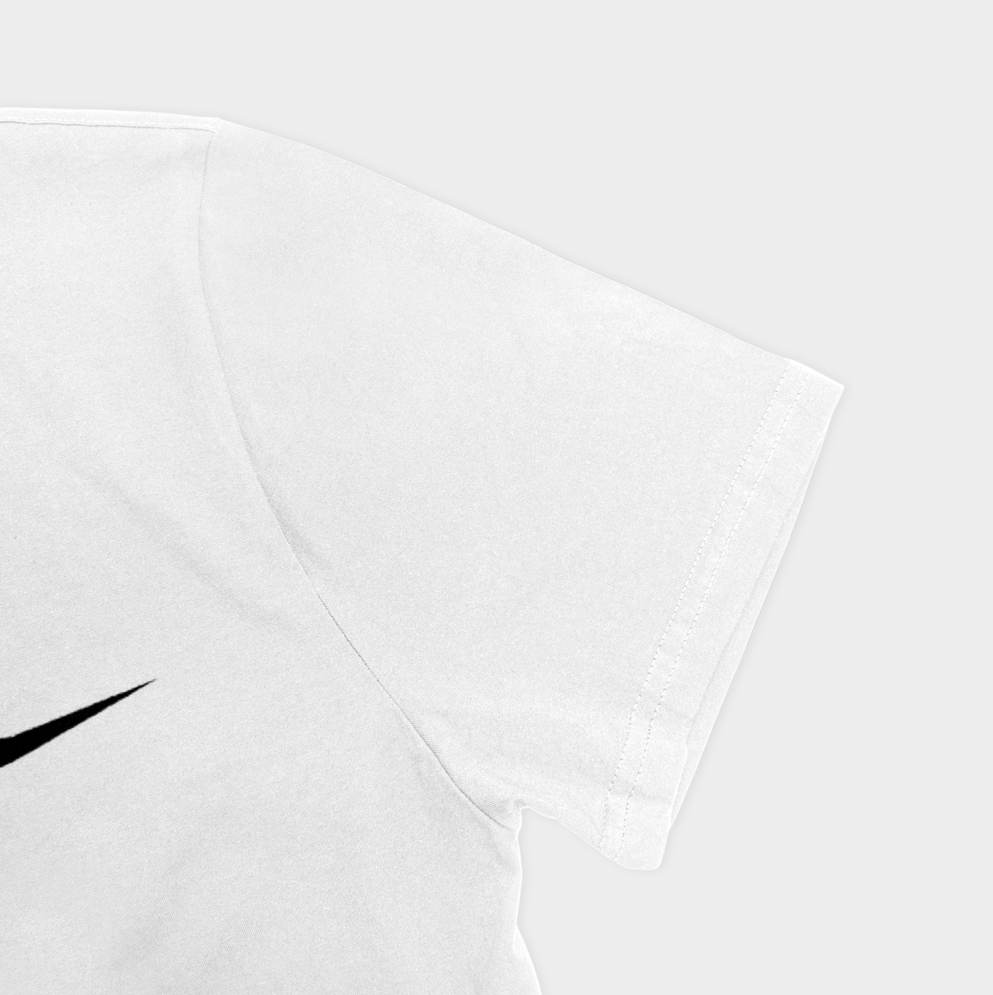 تیشرت طرح  NIKEنمای نزدیک آستین چپ - رنگ سفید3