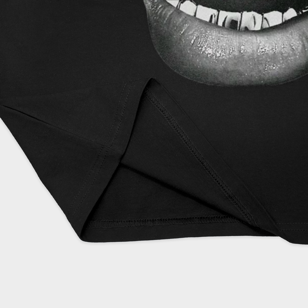 تیشرت lips ترند و خاصنمای نزدیک پایین لباس - رنگ مشکی2