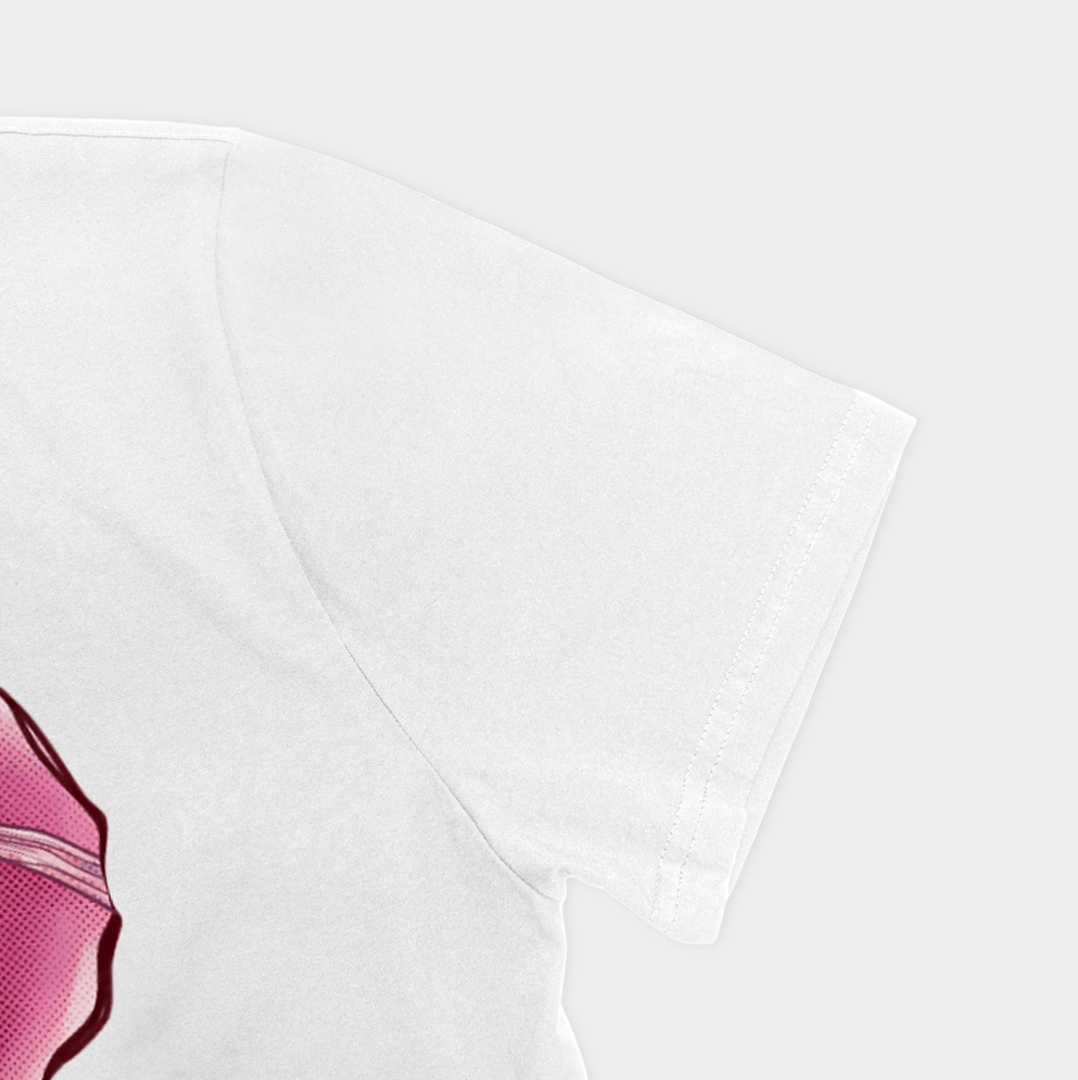 تیشرت سفید طرح قلب صورتی پاپیونی (Kawaii Pink Heartنمای نزدیک آستین چپ - رنگ سفید3