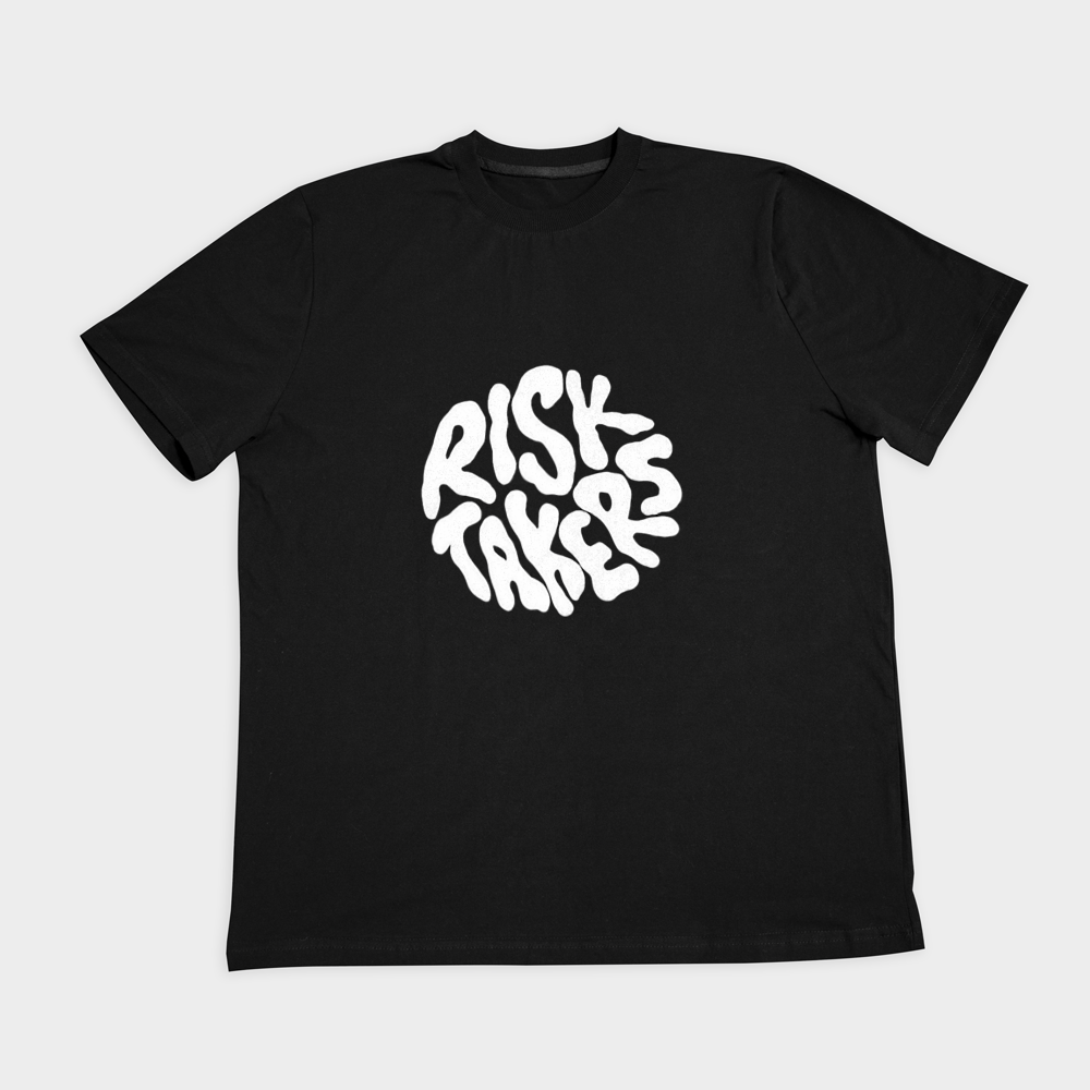 تیشرت طرح RISK TAKERSنمای روبرو ۲ - رنگ مشکی2