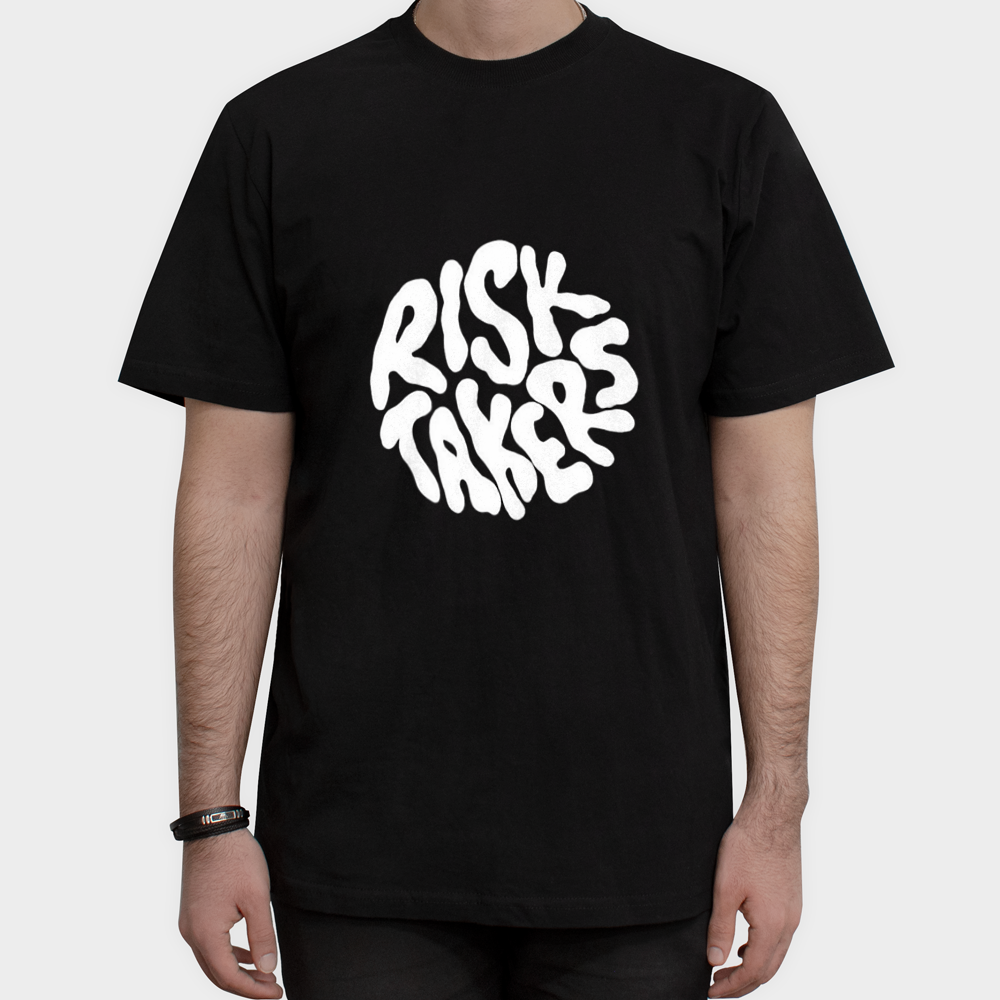 تیشرت طرح RISK TAKERSنمای روبرو ۱ - رنگ مشکی