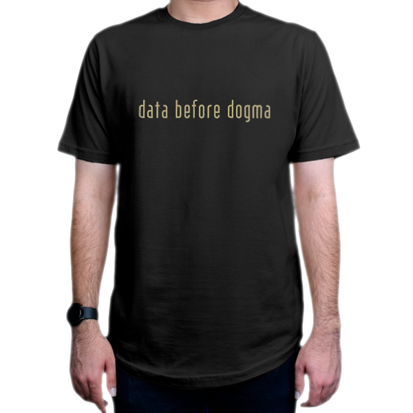 تیشرت برنامه نویسی طرح Data Before Dogmaنمای روبرو - رنگ مشکی